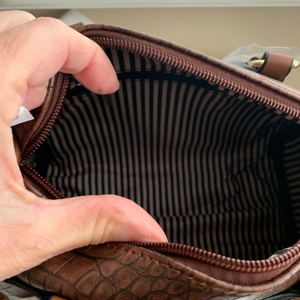 Coach Court Backpack In Color-block - Picture 6 of 8